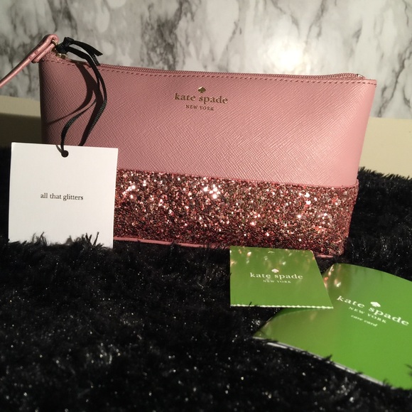kate spade Handbags - 🎁Little Shiloh Kate Spade Pouch